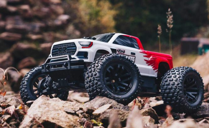 ARRMA 1/10 GRANITE 4X4 MEGA 550 Brushed Monster Truck RTR, Red